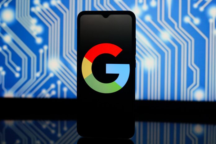 Google, Salesforce veri merkezinin siber saldırıya uğradığını ve kısa süreli saldırı sonucunda bazı müşteri verilerinin çalındığını duyurdu.