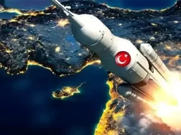Türkiye Uzay Ajansı (TUA) öncülüğünde Somali’de uzay üssü kurulmasına yönelik çalışmalar başlatıldı. Proje kapsamında Türkiye’ye, Hint Okyanusu kıyısında 900 kilometrekarelik bir alan tahsis edildi. Tesisin sadece uzaya roket fırlatma projeleri için değil, aynı zamanda uzun menzilli füze denemeleri amacıyla da kullanılacağı bildirildi.